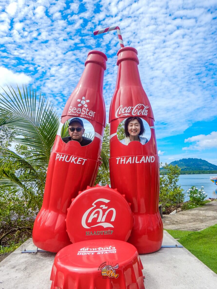 大きなコカ・コーラボトルのフォトスポット